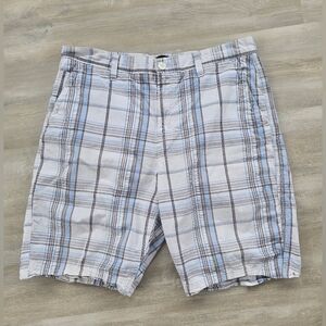 Apt. 9 Men’s White Plaid Shorts with Light Blue and Brown Stripes Size 34